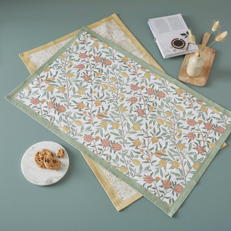 Spode - Morris & Co. - Tea Towels (Set of 2) Home & Kitchen