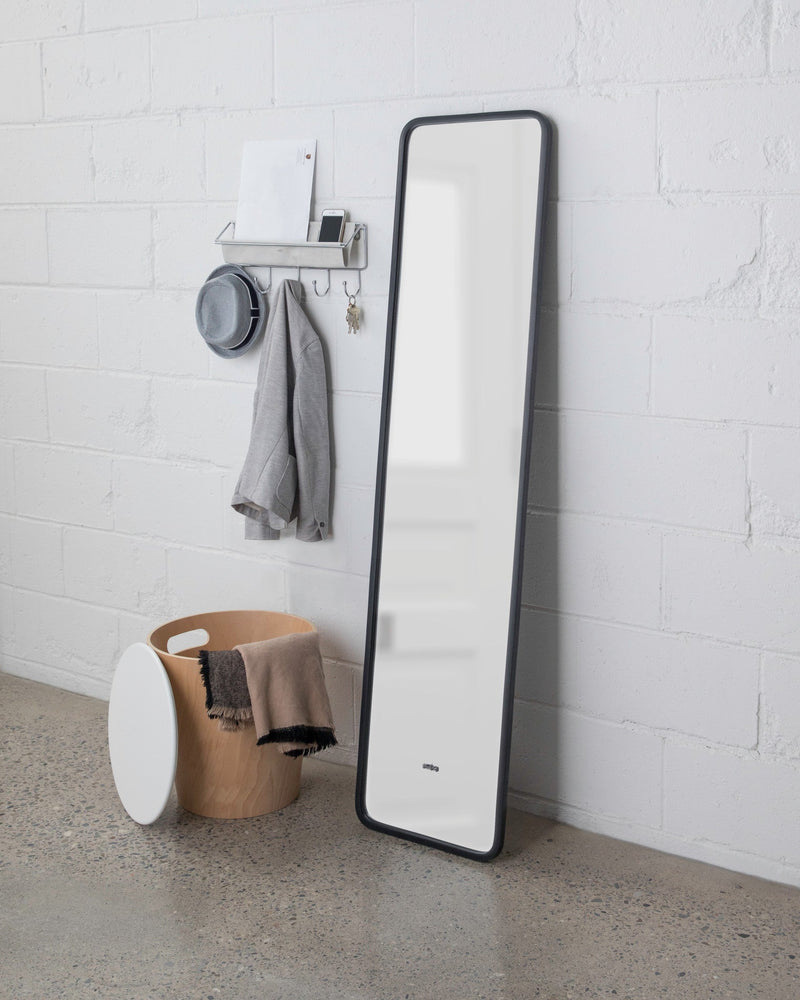Hub Leaning Mirror - image 3